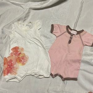 Coccoli and Burt’s Bees Newborn Rompers